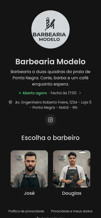 Página de agendamento da barbearia: escolhe quem vai atender